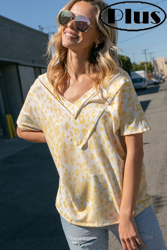 ANIMAL PRINT FRENCH TERRY WIDE V NECK RAW EDGE DETAIL SHORT SLEEVE PLUS TOP