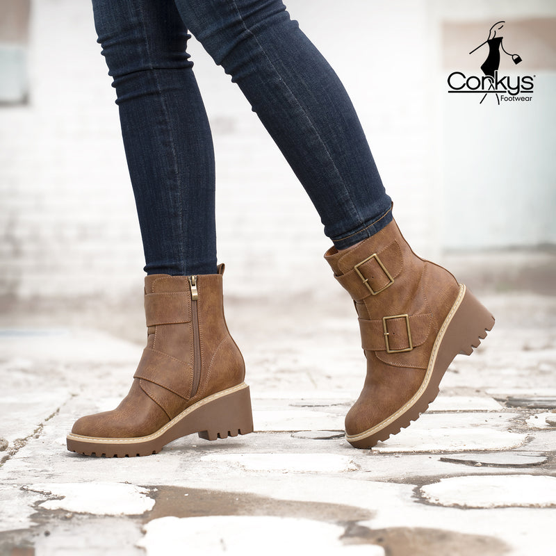 Woke Distressed Brown Boots
