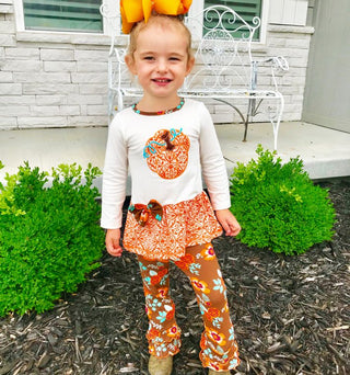 Pumpkin Patch Thanksgiving Outfit